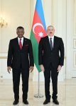 Президент Ильхам Алиев принял верительные грамоты новоназначенного посла Судана  (ФОТО/ВИДЕО)