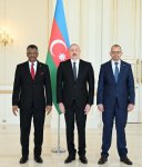 Президент Ильхам Алиев принял верительные грамоты новоназначенного посла Судана  (ФОТО/ВИДЕО)