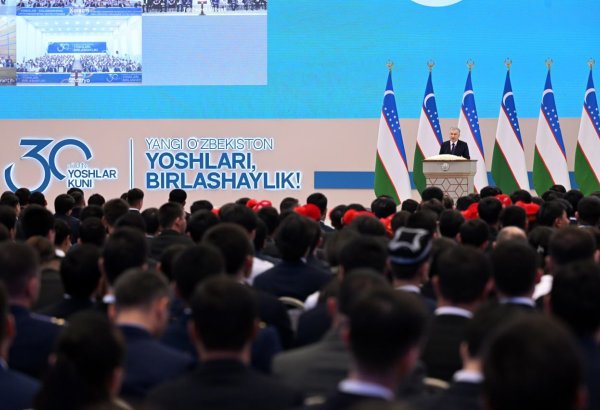 Uzbekistan champions green energy and digital skills for its youth
