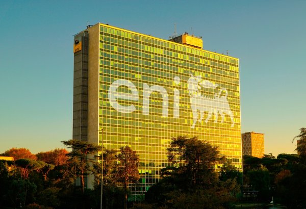 Eni signs first long-term U.S. LNG deal with Venture Global