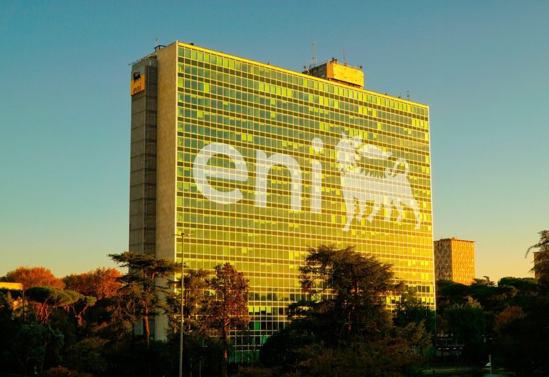 EIB, Eni sign €500 mln deal to convert Italian refinery into biorefinery