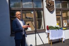 В Харькове открыли мемориальную доску скульптору Сейфаддину Гурбанову (ФОТО)