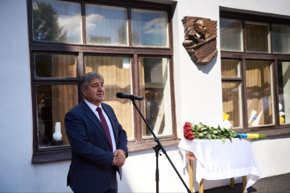 В Харькове открыли мемориальную доску скульптору Сейфаддину Гурбанову (ФОТО)