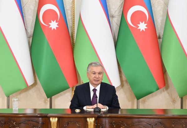 У Азербайджана и Узбекистана амбициозная программа на будущее - Шавкат Мирзиёев