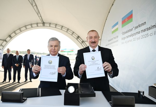 Президент Ильхам Алиев и Президент Шавкат Мирзиёев заложили фундамент парка "Узбекистан" в Баку (ФОТО/ВИДЕО)