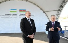Президент Ильхам Алиев и Президент Шавкат Мирзиёев заложили фундамент парка "Узбекистан" в Баку (ФОТО/ВИДЕО)