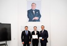 Министр культуры Узбекистана наградил азербайджанского музыканта медалью "Культурный посол" (ФОТО)