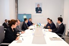 Министр культуры Узбекистана наградил азербайджанского музыканта медалью "Культурный посол" (ФОТО)