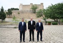 Президент Ильхам Алиев, Президент Шавкат Мирзиёев и Президент Садыр Жапаров посетили крепость Шахбулаг в Агдаме (ФОТО/ВИДЕО)