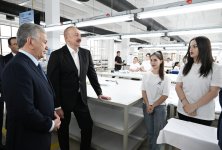 Президент Ильхам Алиев и Президент Шавкат Мирзиёев ознакомились с деятельностью швейной фабрики Businesstex JV в Ханкенди (ФОТО/ВИДЕО)