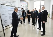 Президент Ильхам Алиев и Президент Шавкат Мирзиёев ознакомились с деятельностью швейной фабрики Businesstex JV в Ханкенди (ФОТО/ВИДЕО)