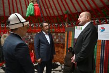Президент Ильхам Алиев и Президент Садыр Жапаров приняли участие в открытии 1-го этапа села Хыдырлы Агдамского района (ФОТО/ВИДЕО)