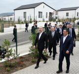 Президент Ильхам Алиев и Президент Садыр Жапаров приняли участие в открытии 1-го этапа села Хыдырлы Агдамского района (ФОТО/ВИДЕО)