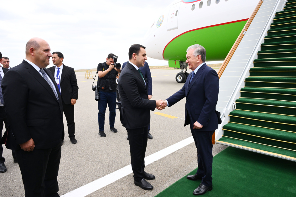 Президент Узбекистана Шавкат Мирзиёев прибыл  в Физулинский район (ФОТО)
