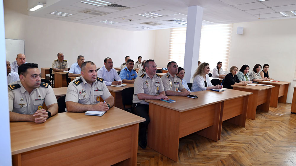В Азербайджане в Национальном университете обороны проведены тренинги в рамках программы НАТО (ФОТО)