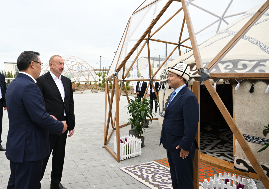 Президент Ильхам Алиев и Президент Садыр Жапаров приняли участие в открытии 1-го этапа села Хыдырлы Агдамского района (ФОТО/ВИДЕО)