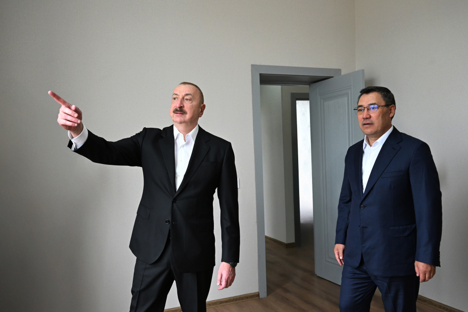 Президент Ильхам Алиев и Президент Садыр Жапаров приняли участие в открытии 1-го этапа села Хыдырлы Агдамского района (ФОТО/ВИДЕО)