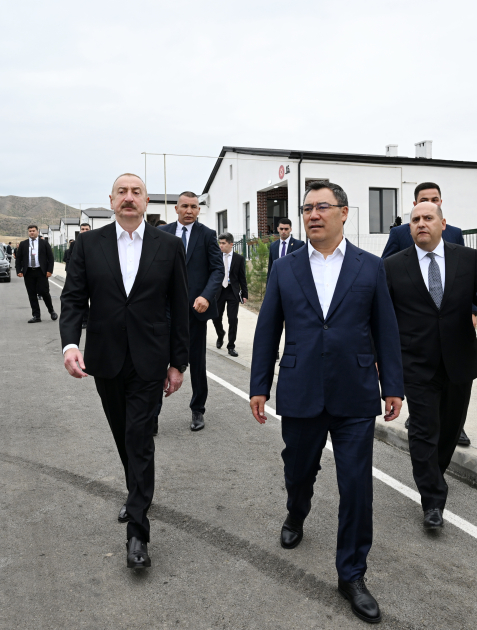 Президент Ильхам Алиев и Президент Садыр Жапаров приняли участие в открытии 1-го этапа села Хыдырлы Агдамского района (ФОТО/ВИДЕО)