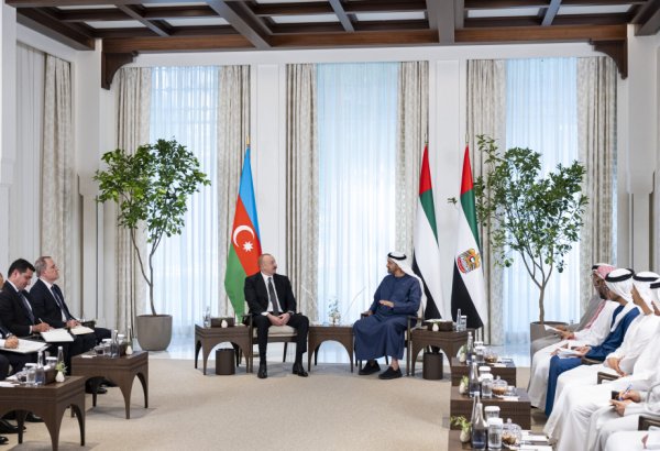 President Ilham Aliyev meets with President of United Arab Emirates in Abu Dhabi (PHOTO/VIDEO)