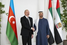 President Ilham Aliyev meets with President of United Arab Emirates in Abu Dhabi (PHOTO)