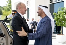 President Ilham Aliyev meets with President of United Arab Emirates in Abu Dhabi (PHOTO)
