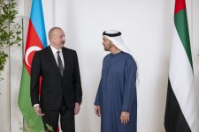 President Ilham Aliyev meets with President of United Arab Emirates in Abu Dhabi (PHOTO)