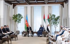 President Ilham Aliyev meets with President of United Arab Emirates in Abu Dhabi (PHOTO)