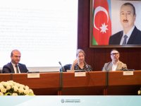 EBRD presents floating-rate bonds at Azerbaijan’s Central Bank (PHOTO)