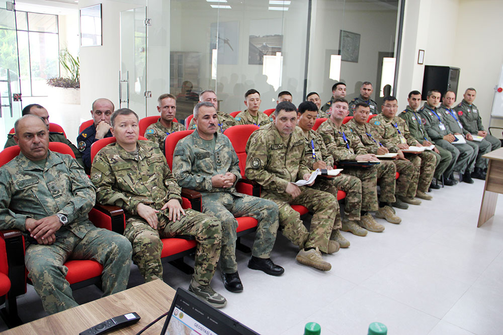 Azerbaijani, Kazakh servicemen diving into novel flight-tactical drills (PHOTO/VIDEO)