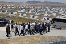 Azerbaijani political party chiefs explore Aghdam’s progress (PHOTO)
