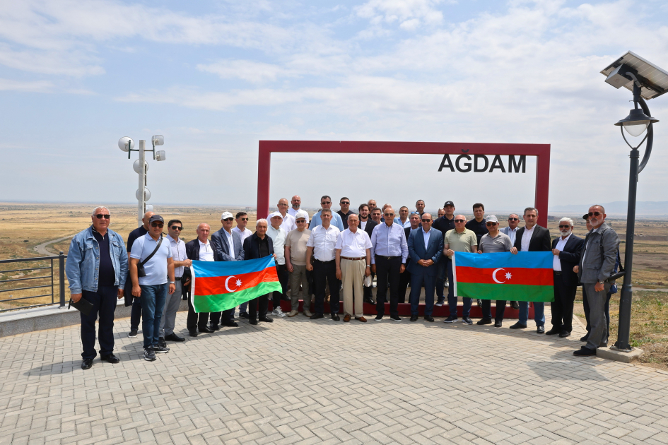 Azerbaijani political party chiefs explore Aghdam’s progress (PHOTO)