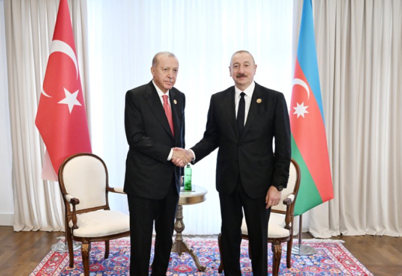 President Ilham Aliyev makes phone call to President of Türkiye