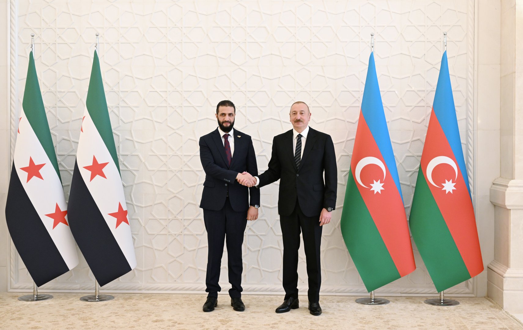 President Ilham Aliyev holds expanded meeting with Transitional President of Syria (PHOTO)