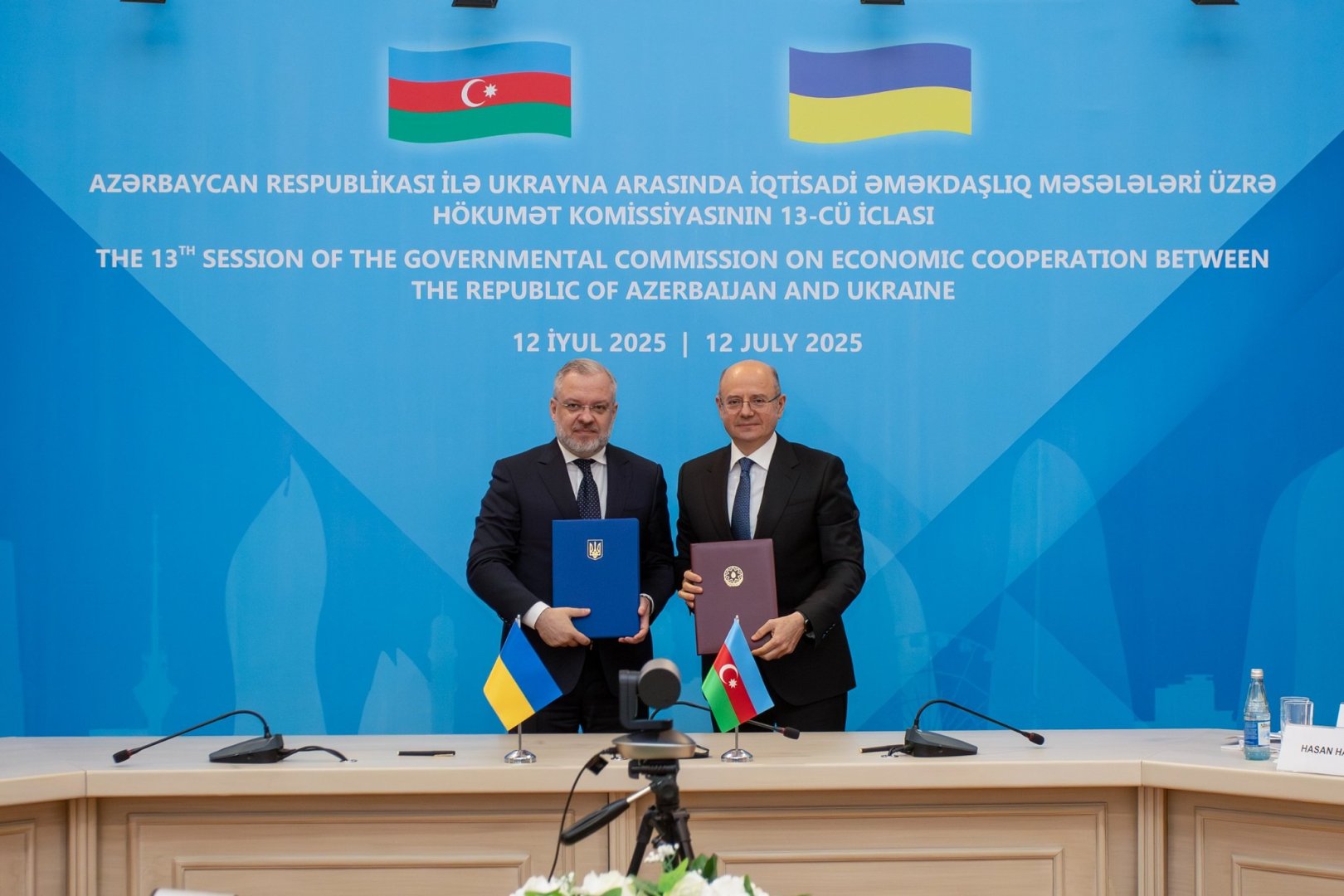 Azerbaijan, Ukraine hold productive talks on expanding ties (PHOTO)