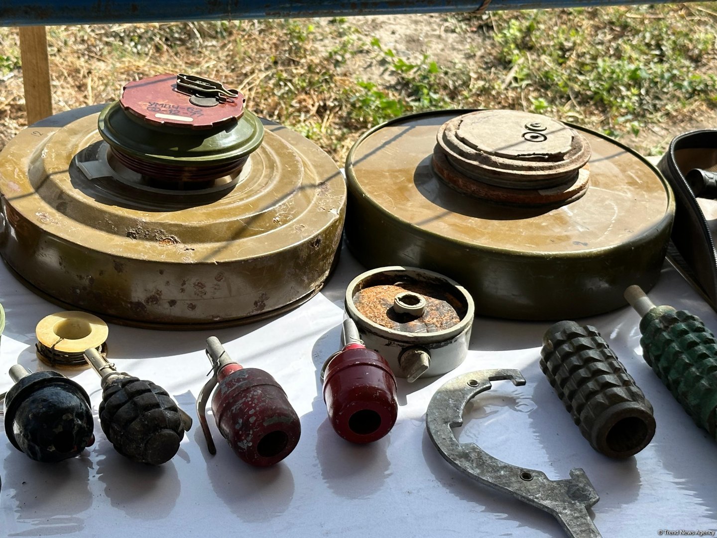 Globetrotters viewing mine clearances in Mehdili village of Azerbaijan’s Jabrayil (PHOTO)