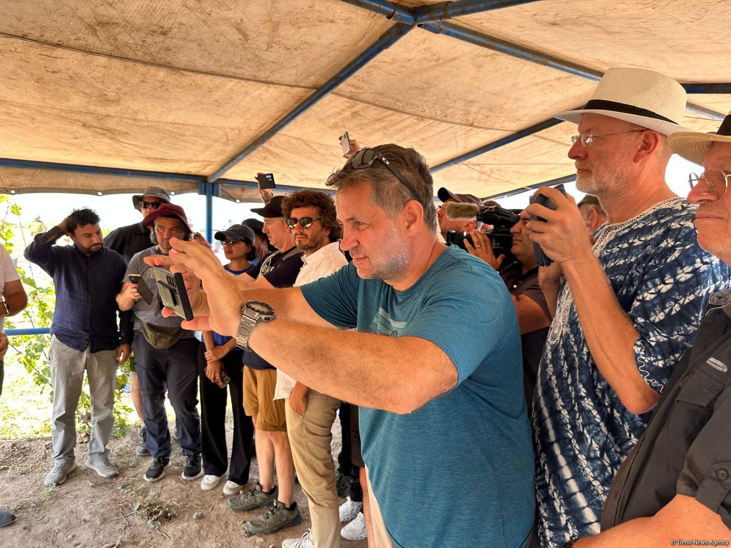 Globetrotters viewing mine clearances in Mehdili village of Azerbaijan’s Jabrayil (PHOTO)