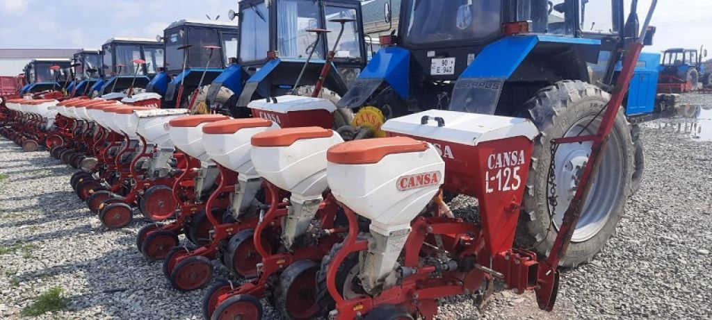 Azerbaijan sheds light on last month’s agricultural machinery registrations