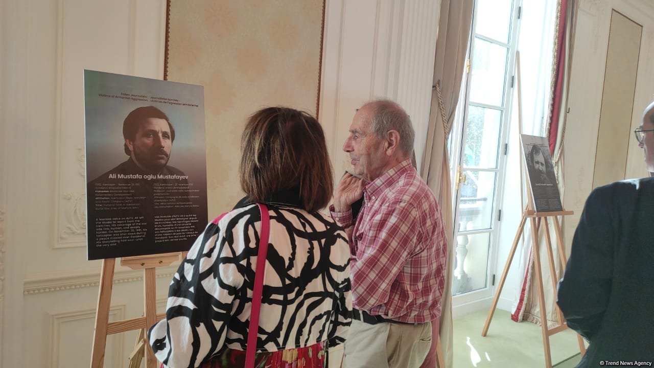 Baku Network raises awareness in Paris for the first time about Azerbaijani journalists who died amid Armenian aggression (PHOTO/VIDEO)