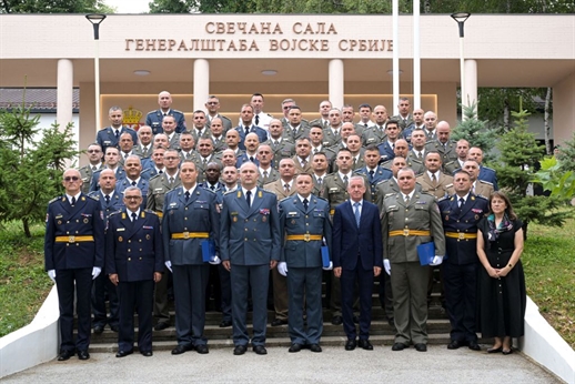 Bosnian military personnel complete key leadership program in Serbia (PHOTO)
