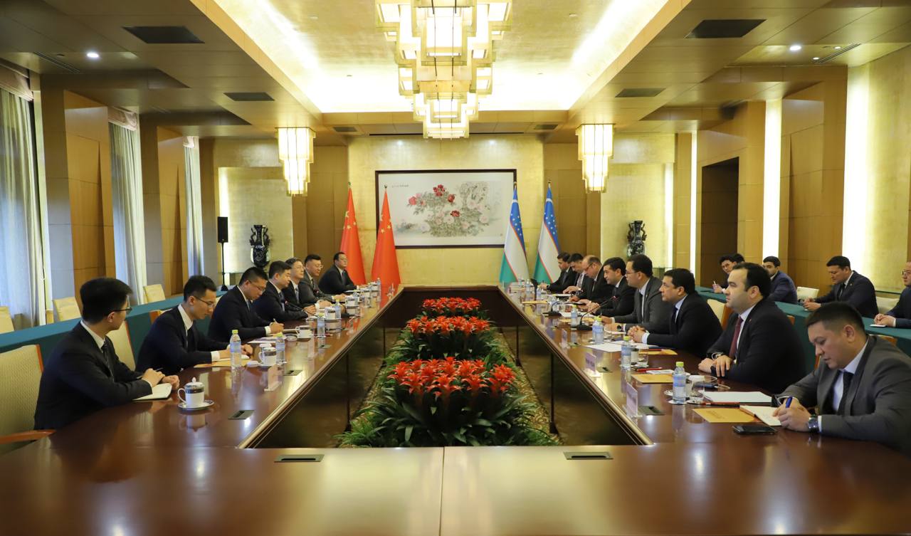 Uzbekistan seeks advanced technologies in talks with China’s leading innovators