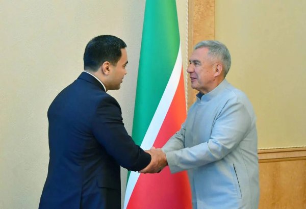 Uzbekistan, Russian's Tatarstan sign roadmap to improve labor migration and economic cooperation