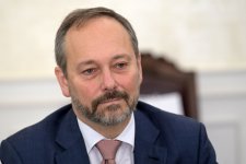 Serbia reaffirms peaceful approach in farewell talks with EU envoy (PHOTO)