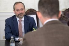 Serbia reaffirms peaceful approach in farewell talks with EU envoy (PHOTO)