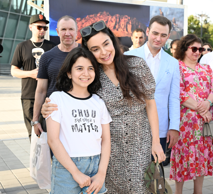 Heydar Aliyev Foundation VP Leyla Aliyeva attends opening of photo exhibition dedicated to 100th anniversary of environmental protection in Azerbaijan (PHOTO)