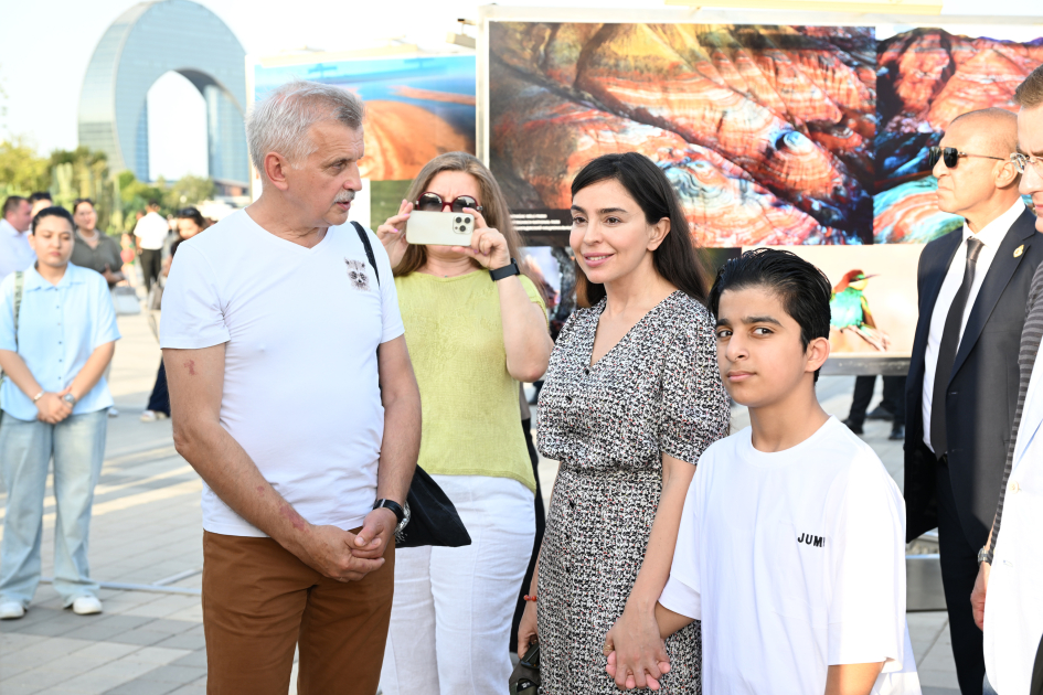 Heydar Aliyev Foundation VP Leyla Aliyeva attends opening of photo exhibition dedicated to 100th anniversary of environmental protection in Azerbaijan (PHOTO)