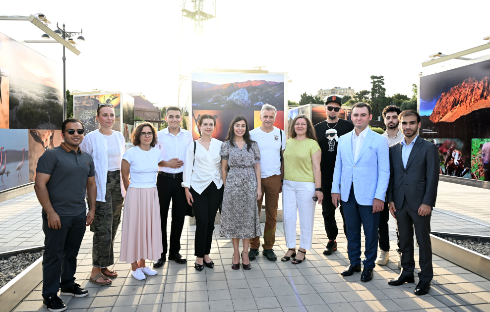Heydar Aliyev Foundation VP Leyla Aliyeva attends opening of photo exhibition dedicated to 100th anniversary of environmental protection in Azerbaijan (PHOTO)