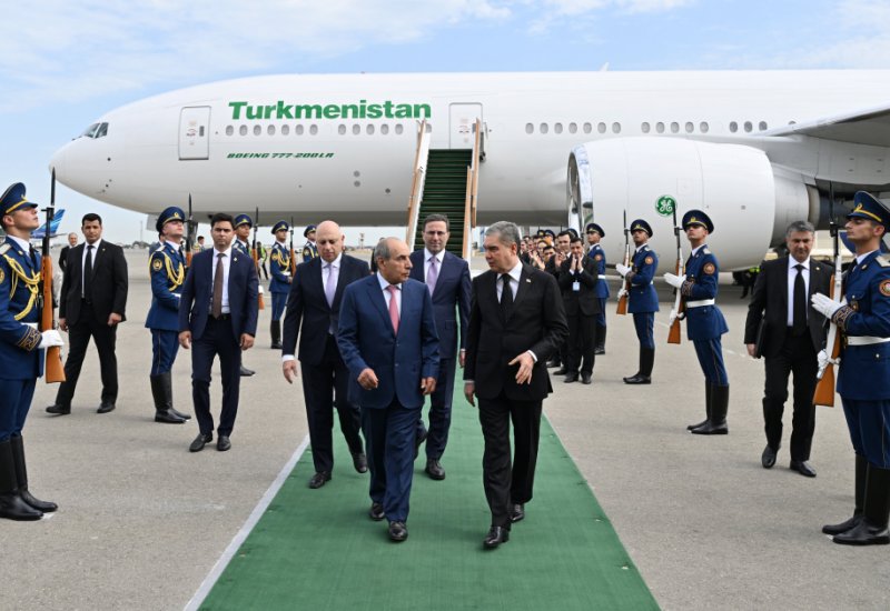 Chairman of the People's Council of Turkmenistan arrives in Azerbaijan (PHOTO)