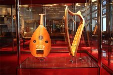 Ulviyya Mahmud presented the Azerbaijani kamancha to the Museu de la Música de Barcelona (PHOTO)