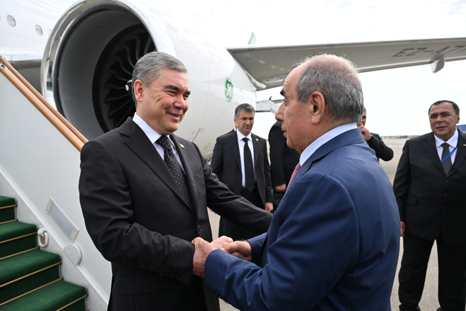 Chairman of the People's Council of Turkmenistan arrives in Azerbaijan (PHOTO)