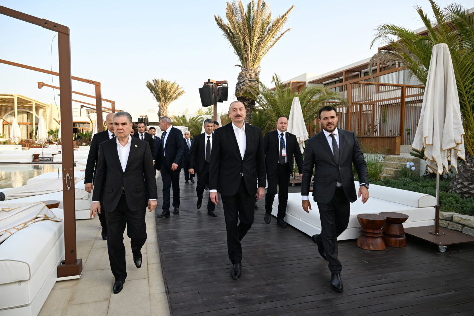 President Ilham Aliyev, Chairman of Halk Maslahaty of Turkmenistan visit Sea Breeze Resort (PHOTO/VIDEO)